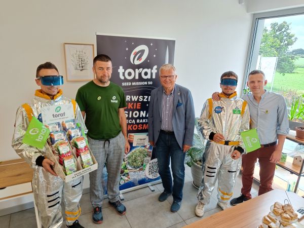 nasiona z Kluczborka lecą w kosmos