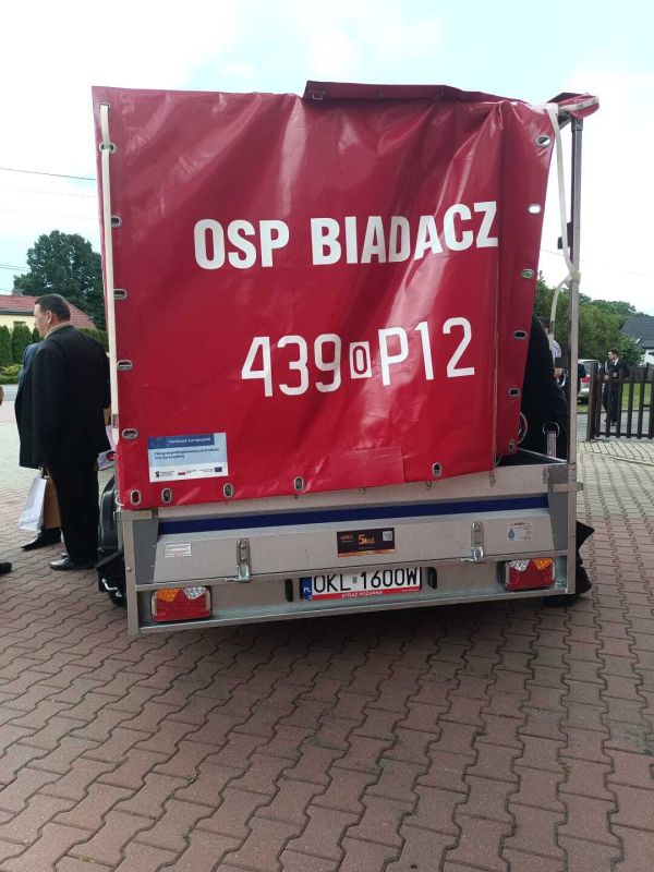 przekazanie nowego samochodu ratowniczego i agregatu pompowego dla OSP Biadacz