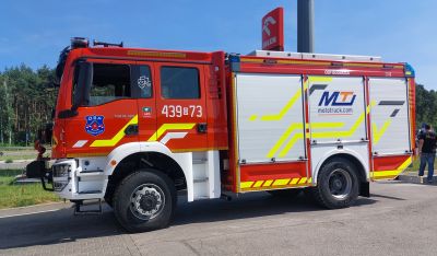 Nowy samochód strażacki