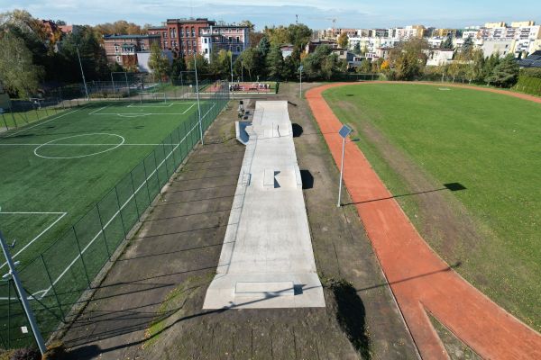 zdjęcia modernizacji boiska Orlik