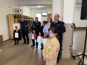 Nowy lekki samochód ratowniczo-gaśniczy dla OSP Kuniów dzięki wsparciu z Unii Europejskiej