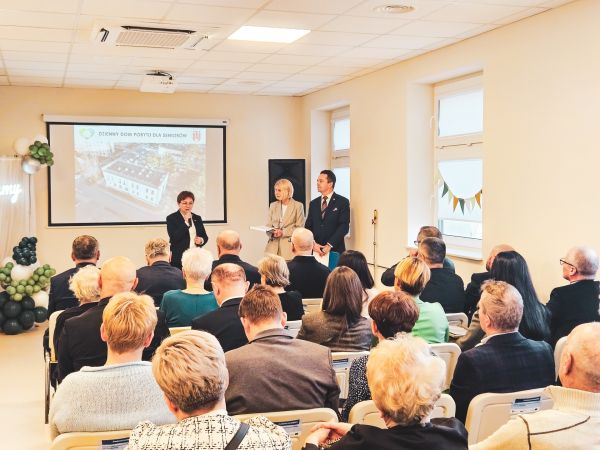 zdjęcia z uroczystego otwarcia DDP