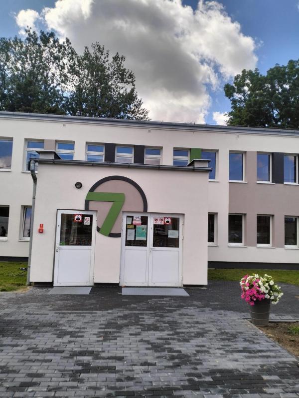 PRZEBUDOWA I ROZBUDOWA CZĘŚCI ŻŁOBKA przy Publicznym Przedszkolu nr 7 z Oddziałami Żłobkowymi w Kluczborku