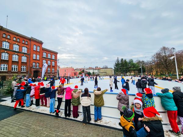 NOWE LODOWISKO W KLUCZBORKU OFICJALNIE OTWARTE!